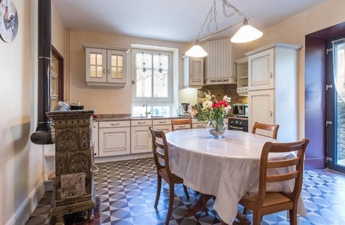 Fougerolles Cottage | Charming house with private pond and covered pool