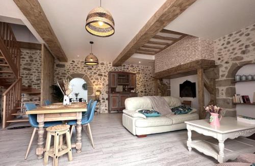 Rocles House | Charmant gîte rénové avec jardin et jeux pour enfants - FR-1-489-546