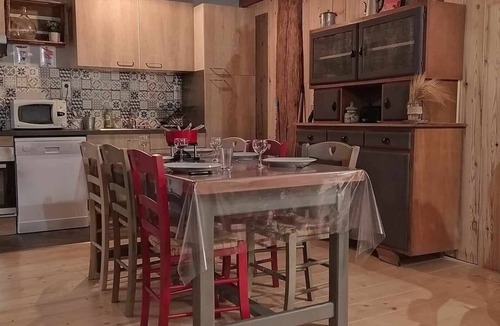 Mirebel Apartment | Charmant gite 6 places régions des lacs jura