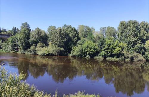 Port-de-Piles Apartment | Charmant logement en bord de Creuse