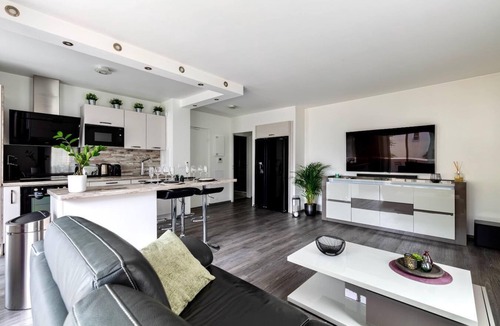 L'Echat Apartment | Charmant Refuge Avec Jardin, à 6 Minutes à Pied du Métro Créteil Léchat