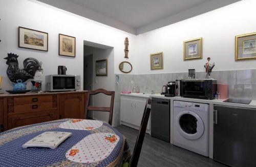 Mersuay House | Charmant Studio avec Jardin et Terrasses, Environnement Calme et Historique - FR-1-583-383