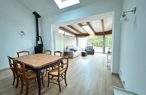 Vouhenans House | Charmante maison en pierre au cœur du village