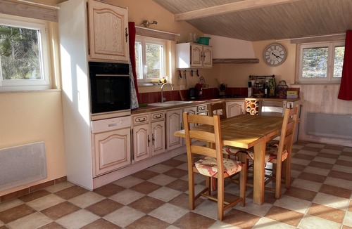 Remuzat House | Charmante Maison en Pleine Nature