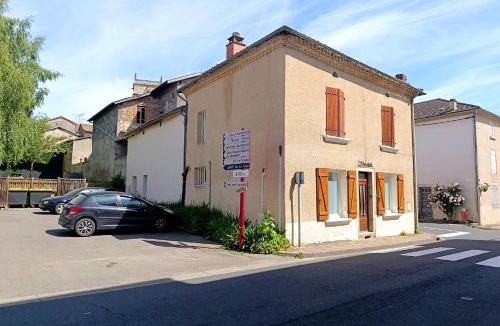 Augerolles House | Charmante maison familiale au cœur du village