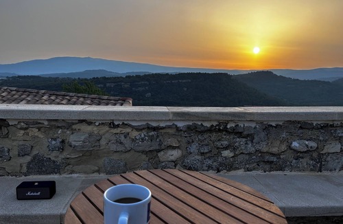 Venasque House | Charming 2-bedroom house in enchanting Venasque with WiFi, AC