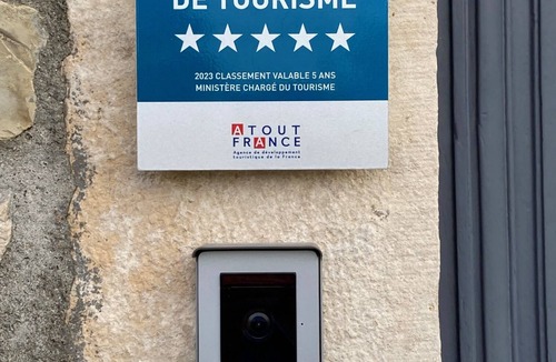 Asnieres-sous-Bois House | Charming 5-star house Burgundy Vézelay, sleeps 14 with jacuzzi