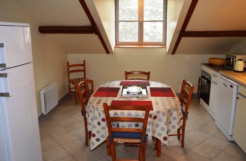 Amboise Apartment | Charming accommodation in the heart of Amboise with Wi-Fi