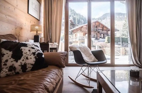 Areches Apartment | Charming apartment for 6 people. Sun-drenched terrace, at the foot of the slopes