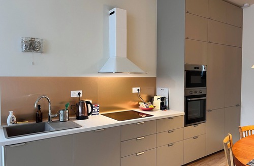 Avallon Apartment | Charming apartment in the historic heart of Avallon