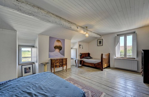 Arles Other | Charming, authentic farmhouse in the Camargue with a swim spa and pool