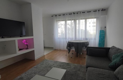 Bagneux Apartment | Charming Bagneux Nest