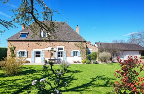 Franxault Cottage | Charming Burgundy vacation rental with a beautiful pool, sleeps 8—Relaxation guaranteed