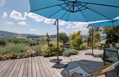 Saint-Jean-la-Vetre Cottage | Charming cottage with private sauna and fireplace