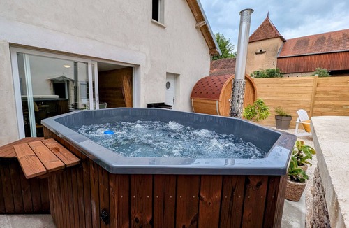 Ray-sur-Saone Cottage | Charming cottage with sauna and panoramic view