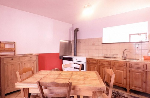 Vauvillers Cottage | Charming cottage in Vauvillers with shared garden