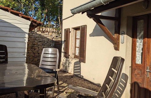 Vauvillers Cottage | Charming cottage in Vauvillers with shared garden