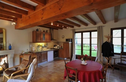 Michaugues Cottage | Charming cottage in Michaugues, a small village north of Burgundy