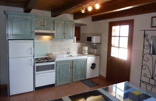 Cassaniouze Cottage | Charming Cottage near Lot Valley with Terrace, Fireplace, and Modern Amenities