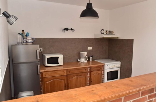 Cressanges Cottage | Charming cottage with pool and garden in Bourbonnais