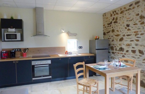 Cressanges Cottage | Charming Country House with SPA and Games