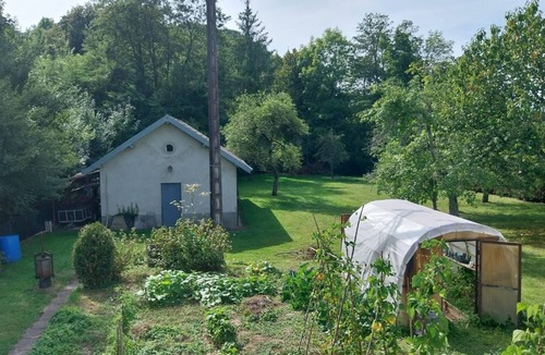 Beure House | Charming country house, surrounded by greenery, 10 minutes from Besançon.
