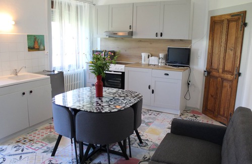 Longemaison House | Charming gîte in the Doubs, 3 épis with a beautiful garden 5 bedrooms,