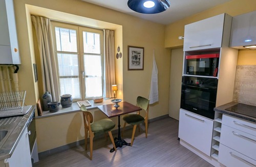 Vesoul Apartment | Charming historic apartment in Vesoul with WIFI and parking