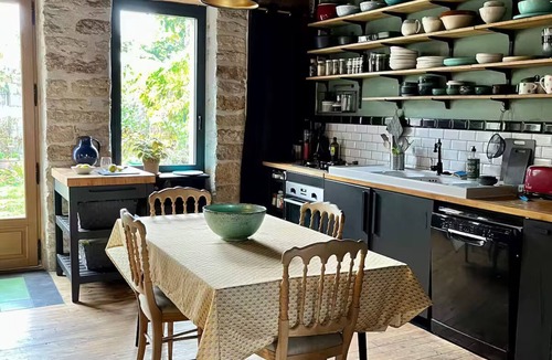 Senaillac-Lauzes House | Charming house with garden in the quiet Causses du Quercy Natural Park-4 pers