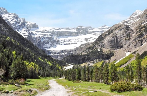 Sassis Ski Chalet | Charming house ideally located in the heart of a mountain village.