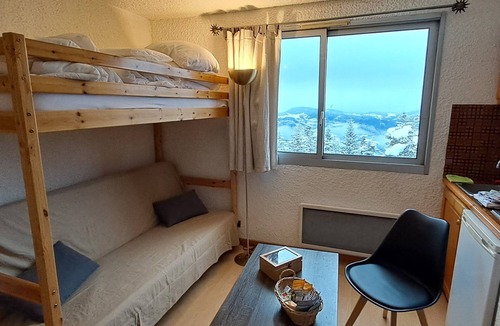 Selonnet Apartment | Charming little studio with valley view, in the heart of the resort at the foot of the slopes