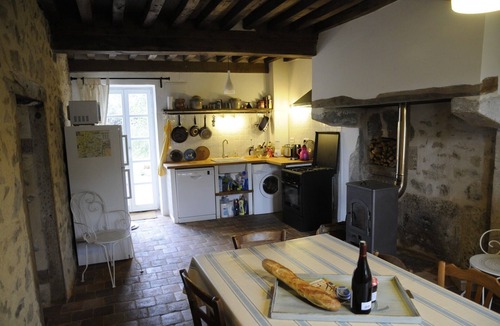 Cussy-en-Morvan House | Charming old stone house in the Morvan, tastefully restored, comfortable (WLAN)