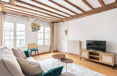 6th Arrondissement Apartment | Charming Parisian apartment 1BR A/C