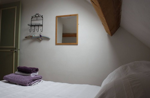 Roussillon-en-Morvan Other | Charming Renovated Farmhouse in Rural Burgundy