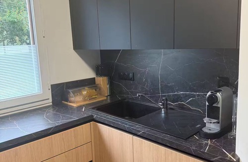 Ablon-sur-Seine Apartment | Charming renovated apartment with terrace and parking, 10 minutes from Orly