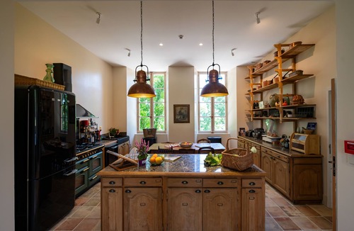 Teyssode House | Charming renovated castle – 9 bedrooms, sleeps 21, 17-hectare grounds – Tarn