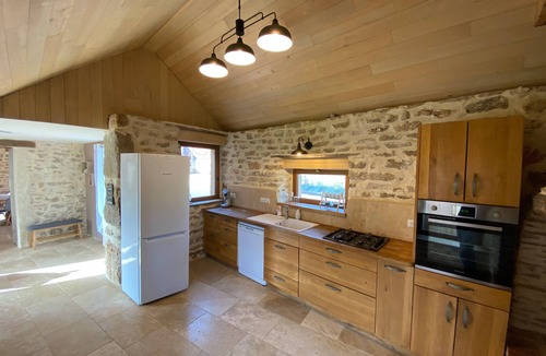 Assier House | Charming Stone Cottage with Jacuzzi near Rocamadour and Padirac Chasm