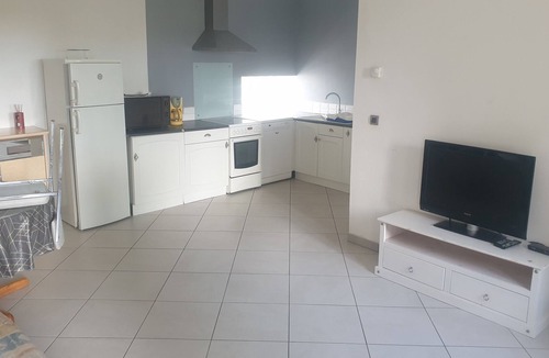 Pierrelatte Apartment | Charming t3 in the countryside