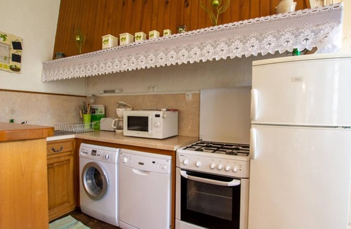 Loubejac Cottage | Charming village house near Villefranche du Périgord, pets allowed, internet included