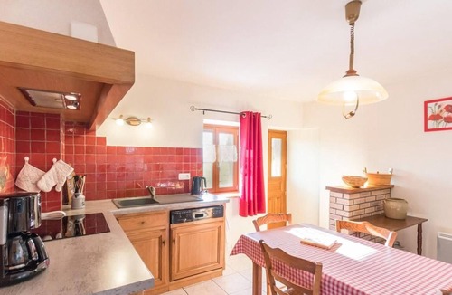 Vallee du Breuchin Cottage | Charming Vosges cottage with fireplace and garden