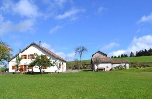 Vallee du Breuchin Cottage | Charming Vosges cottage with fireplace and garden