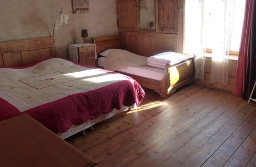 Chatelblanc House | CHATBLANC cottage warm comfortable - quiet land with unobstructed view