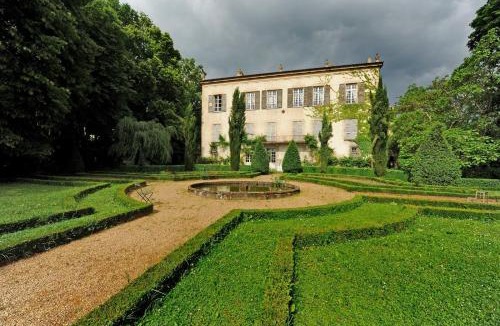Thiers Apartment | Chateau De La Chassaigne