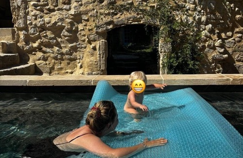 Visan House | Chateau provencal 17th/sleeps 9/pool and garden
