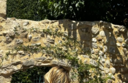 Visan House | Chateau provencal 17th/sleeps 9/pool and garden