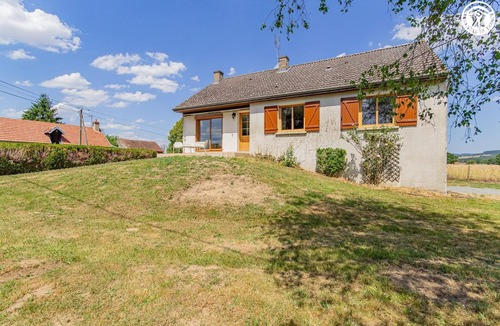 Charbonnat House | Chevannes Vacation Rental - CHARBONNAT