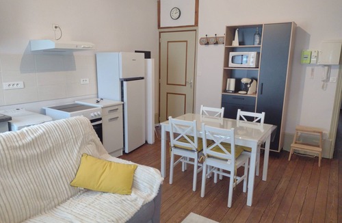 Bourbonne-les-Bains Apartment | Chez Caroline, 1st floor apartment near the thermal baths