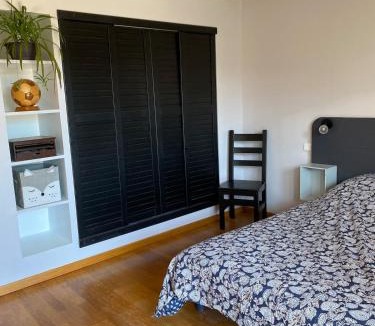 Chouzelot Apartment | Chez Doukine, Appartement avec balcon à Chouzelot