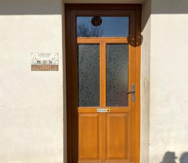 Chouzelot Apartment | Chez Doukine, Appartement avec balcon à Chouzelot