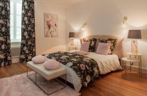 Passenans Apartment | Chez la Tante Louise - appartement privé de charme